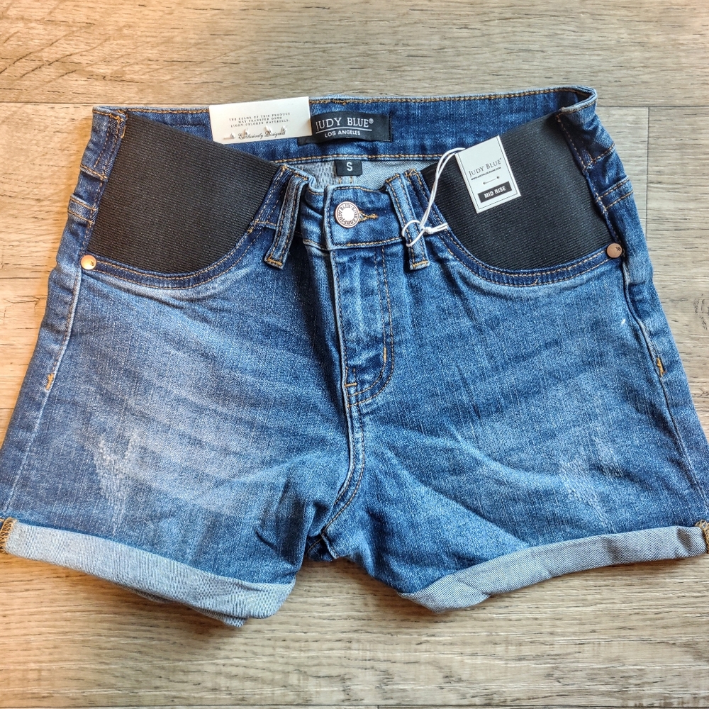 Maternity Judy Blue Shorts